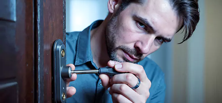 Eviction Locksmith Nederland