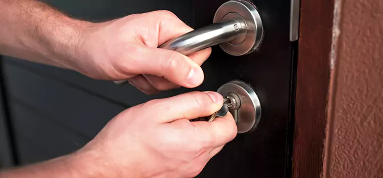 Door Closer Repair & Installation Nederland